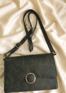 Chic Crossbody Bag