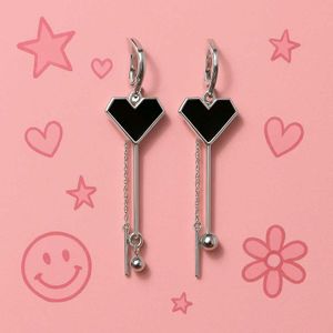 TRENDING K POP KOREAN EARINGS 🖤
