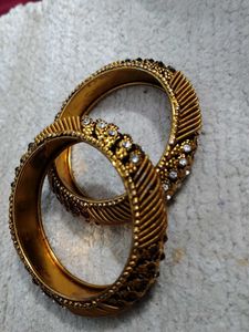 Never Used Gold-Tone Bangle Set