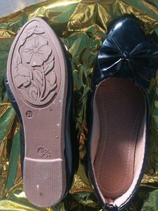 Black Bow Ballet Flats
