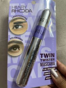 Hilary Rhoda Makeup Set (brand new)