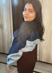 Color Block Cropped Jacket for Winters