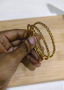 Exquisite 3-Piece Gold-Plated Turkish Bangles Set