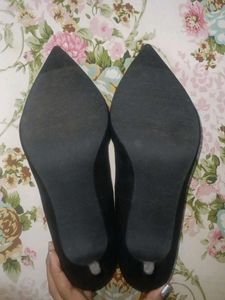 Dorothy Perkins Black suede Heels