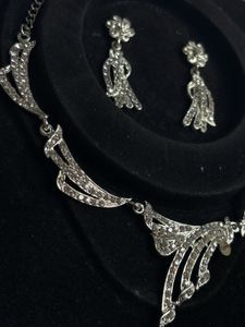 Elegant Jewellery Set