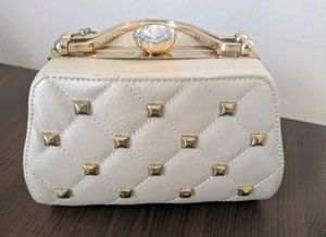 Stylish Quilted Crossbody Bag