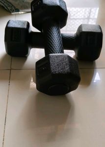 1kg Dumbbell Set In Black Colour