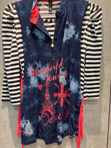 🌻Funky Graphic Print Tunic Top🌻