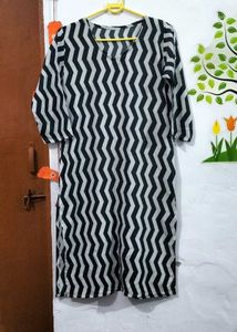 Geometric Printed Kurti For Daily And Office Wear