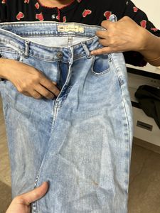 Madame Women’s Jeans 32 Waist