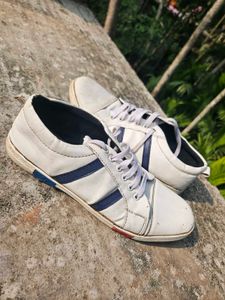 Amazon Stylish Casual White Sneakers