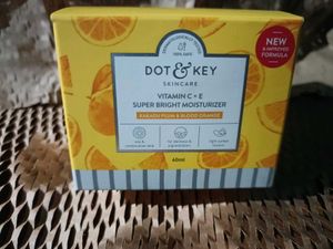 Dot&Key VitaminC+E Sorbet Super Bright Moisturizer