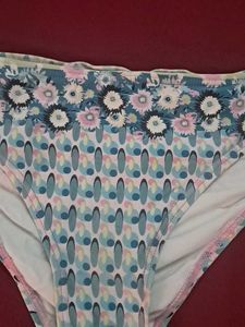 combo Of Four  bralet n panty  comb