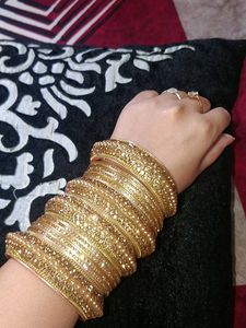 Golden Bangle Set