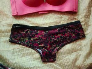 Peach Padded Bra &amp; Patterned Panties Set
