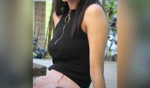 Black Sleev Top