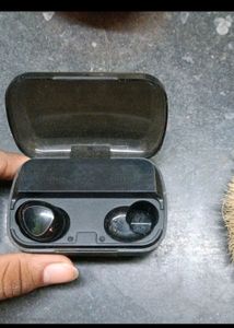 Just 10 Days Old Head Phone 📱