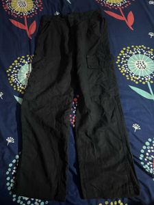 Baggy Black Cargo Pants