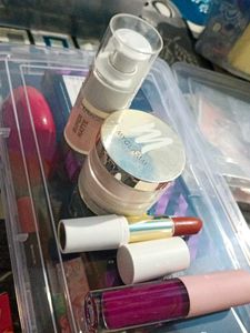 Makup Combo Products