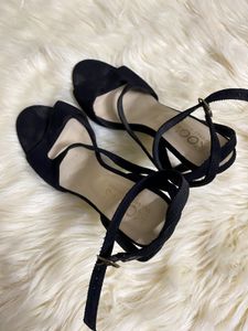 ✨ 👠 Koovs Elegant Black Sandals heels