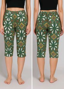 Patterned Capri Leggings