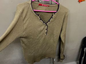 Madame Brown Buttoned Top