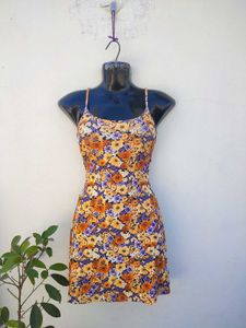 H&amp;M Cute orange Floral Dress