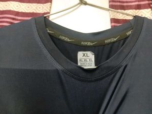 Nike Dri-FIT Long Sleeve Shirt