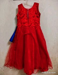 (Pretty wedding and festival💫 wearing ♥️ red and 💙 colour girls frock ✨--)🙎🏻‍♀️