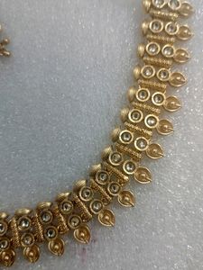 Matt Gold Finish Necklace Set.