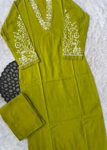Elegant Green Embroidered Kurta Set