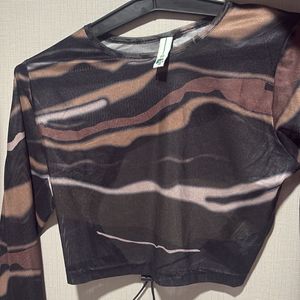 Abstract Print Mesh Top