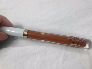 NEW MYGLAMM Shraddha Kapoor Lipstick, Shade- Colour Me Cray