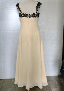 Elegant&amp;TrendingButter Cream &amp;Black Evening Gown