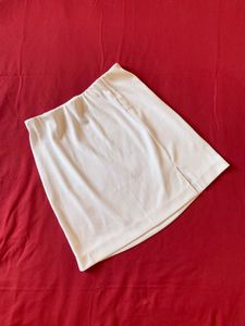 H&M White Mini Skirt