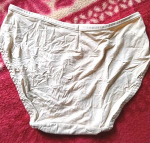 Cream Colour Lace Trim Panties🤎🤎