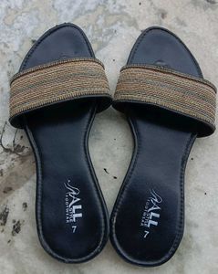 Combo! Pack Of 2 Footwear And 1 Free Bellies.