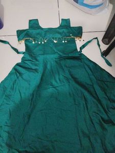 Elegant Green Ethnic Gown