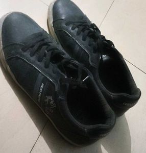 Red Tape Black Casual Shoes