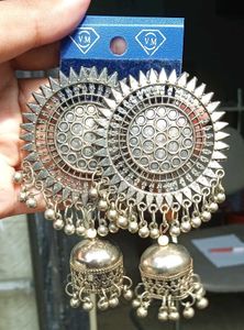 Earings With My Glam Lipstick