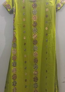 Green Embroidered Kurta