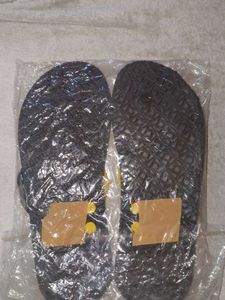 UTO Men&#39;s Flip Flops - Size 9