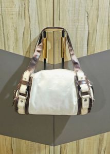 The Must Have Purse.