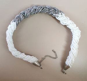 White And Silver Neckpiece