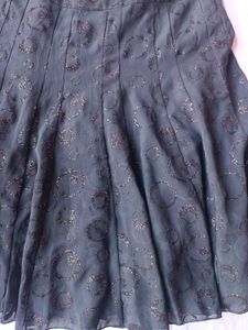 Chic Black Skirt