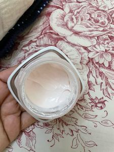 Glowing Cream