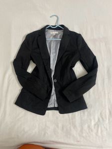 H&M black Blazer size S(bust 34)