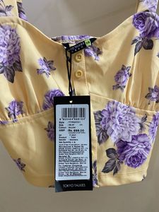New Tokyo Talkies Printed Crop Top Xs Size