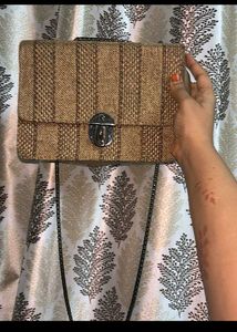 Women Chain Sling Bag