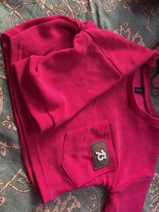 pink ribbed pocket crop tee